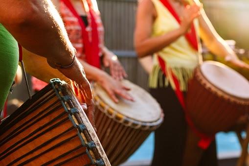 Por que as pessoas fazem música? | ALCEPor que as pessoas fazem música? | ALCE  